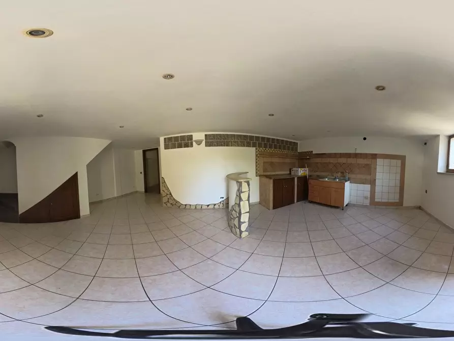 Immagine 4 di Palazzo in vendita  in Via Giovanni Pascoli 18 a Morlupo
