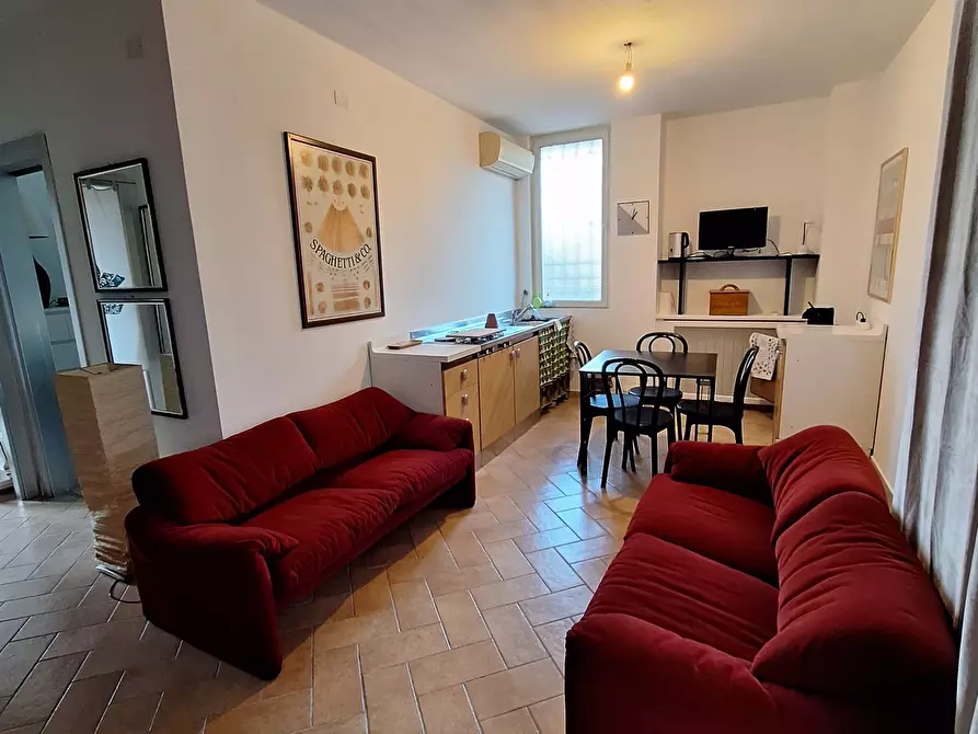 Immagine 12 di Quadrilocale in vendita  in Via Flaminia 104 a Castelnuovo Di Porto