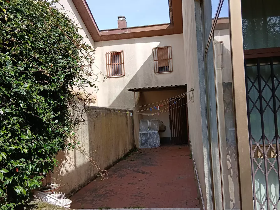 Immagine 36 di Casa bifamiliare in vendita  in Strada Valle di Baccano 3 a Campagnano Di Roma