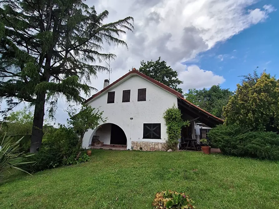 Immagine 37 di Villa in vendita  in via polluce 2 a Rignano Flaminio