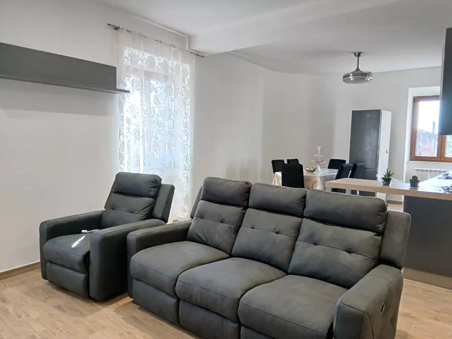 Immagine 2 di Trilocale in vendita  in Via Monte Grugnanello 21 a Morlupo