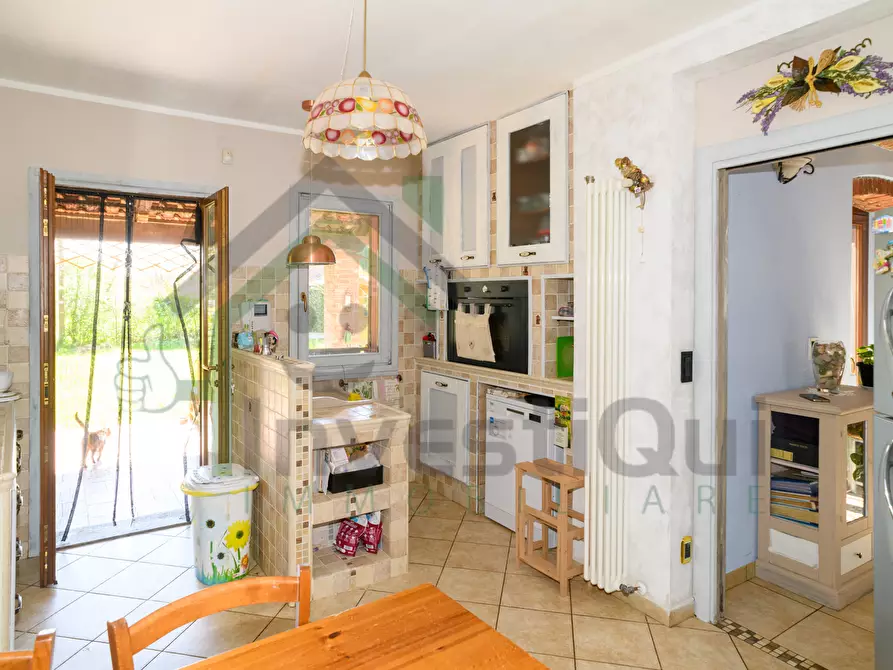 Immagine 6 di Villa in vendita  in SP18 22 a Ciriè