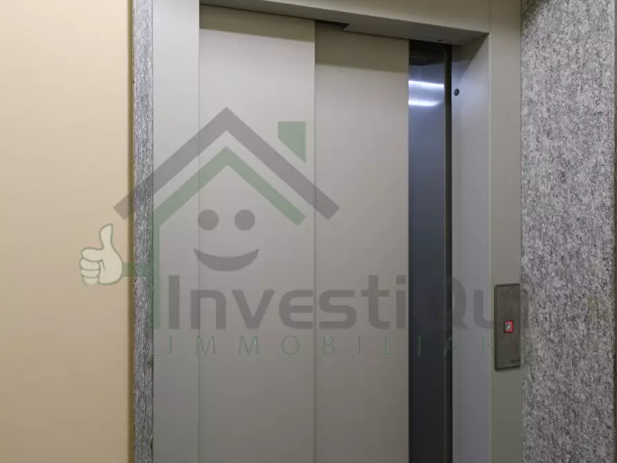 Immagine 32 di Quadrilocale in vendita  a Nole