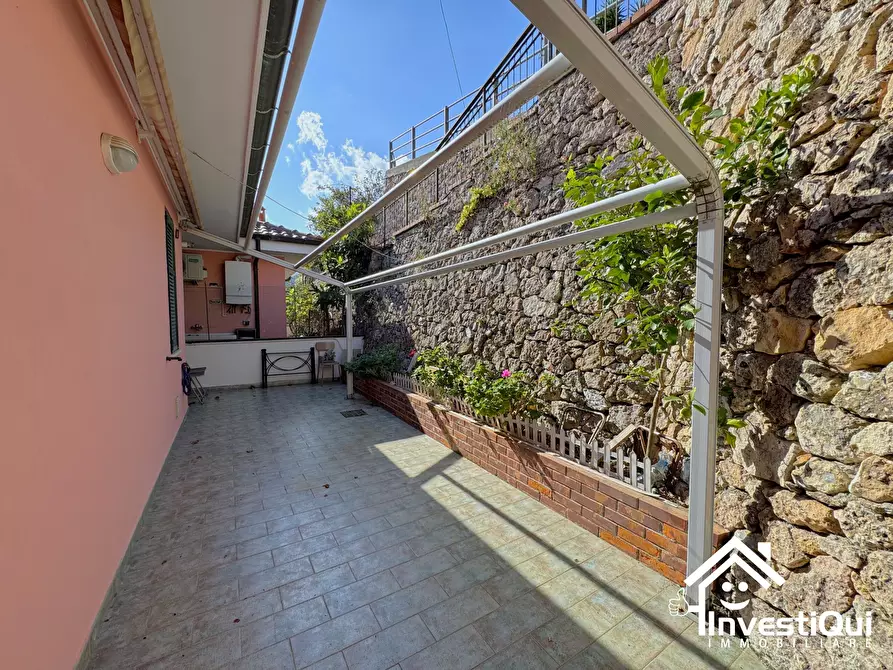 Immagine 2 di Bilocale in vendita  in Via Giorni Santarò 105 a Tovo San Giacomo