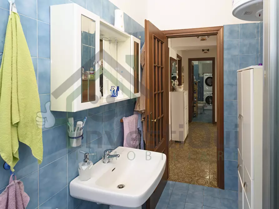 Immagine 27 di Quadrilocale in vendita  in Strada delle Rivette 3 a Nole