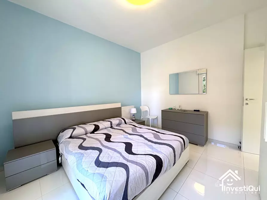 Immagine 16 di Bilocale in vendita  in Viale della Repubblica 91 a Pietra Ligure