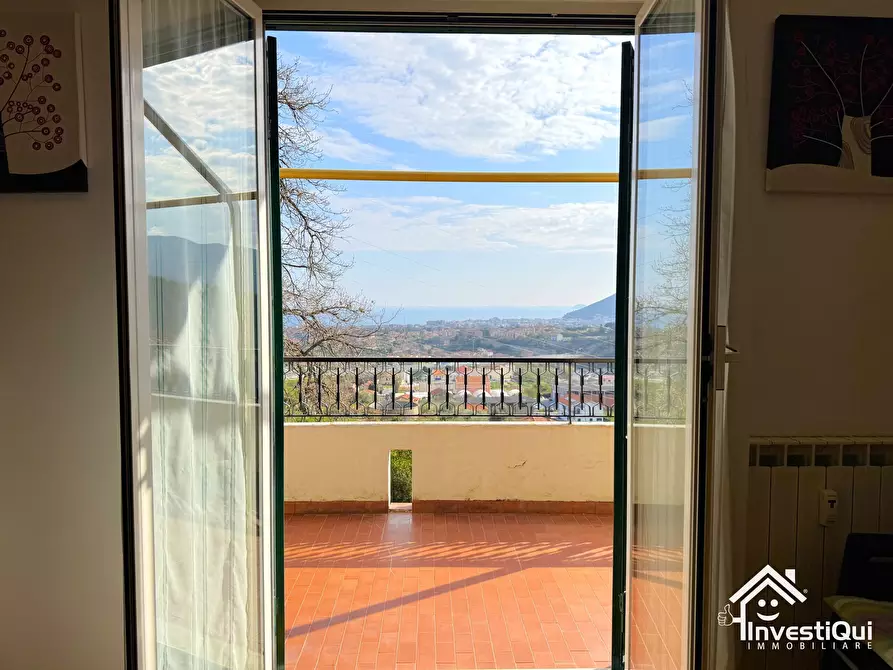 Immagine 10 di Bilocale in vendita  in Via degli Orsolani 88 a Loano