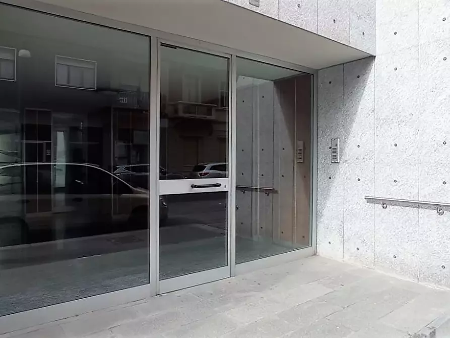 Immagine 39 di Pentalocale in vendita  in Via Villarbasse 32 a Torino