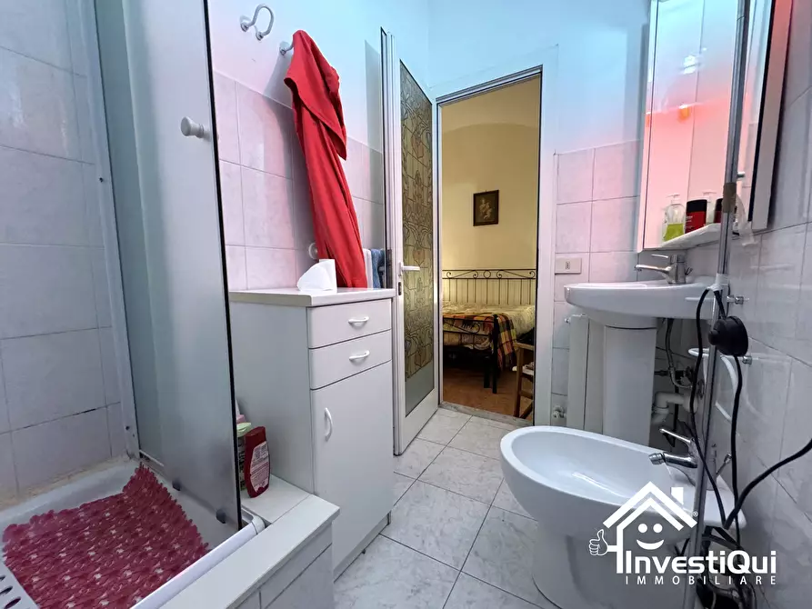 Immagine 20 di Bilocale in vendita  in Via Giobatta Chiappe 34 a Pietra Ligure