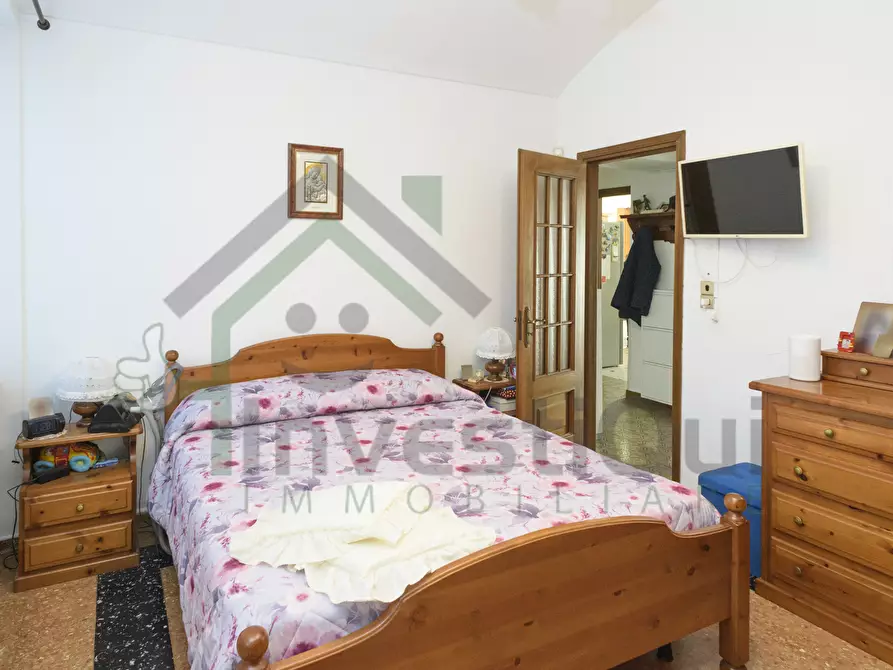 Immagine 20 di Quadrilocale in vendita  in Strada delle Rivette 3 a Nole