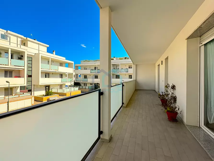 Immagine 15 di Trilocale in vendita  in Via Privata Vistamare 8 a Savona