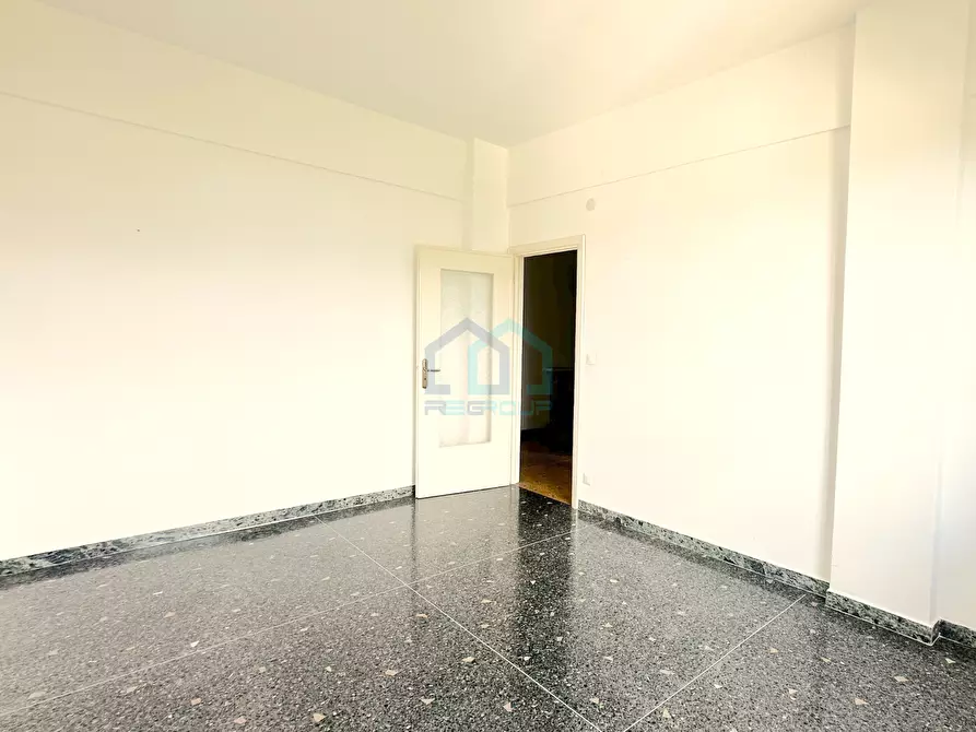 Immagine 15 di Quadrilocale in vendita  in Via Privata Olivetta 16 a Savona