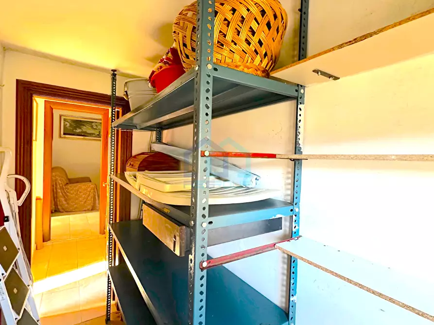 Immagine 15 di Pentalocale in vendita  in Via Piave 25 a Savona