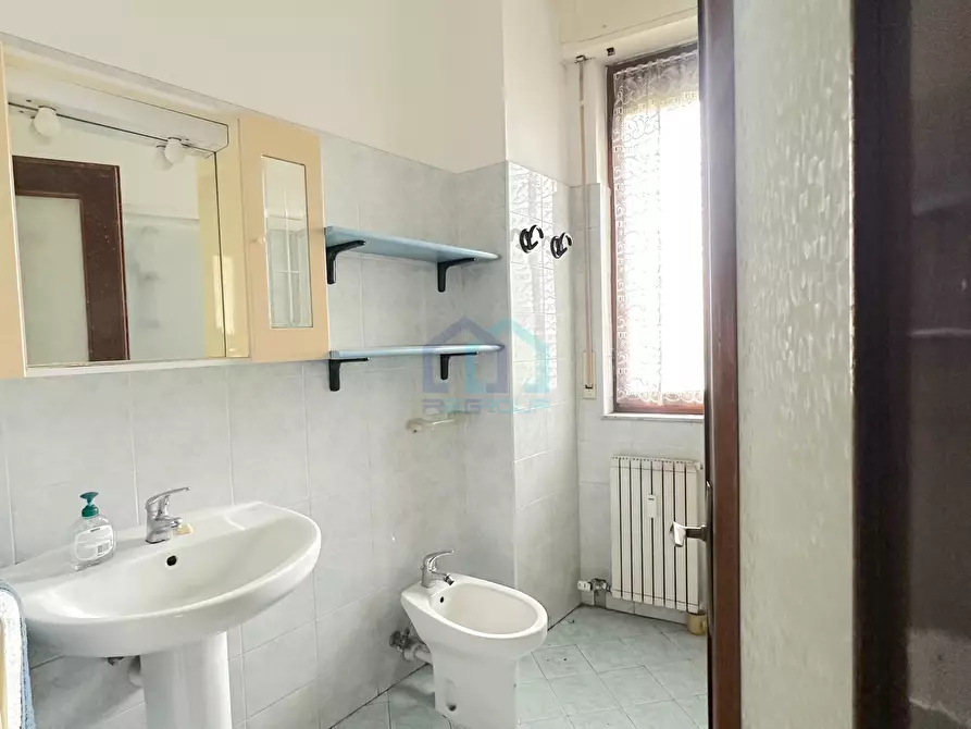 Immagine 18 di Pentalocale in vendita  in via nostra signora degli angeli 3 a Savona