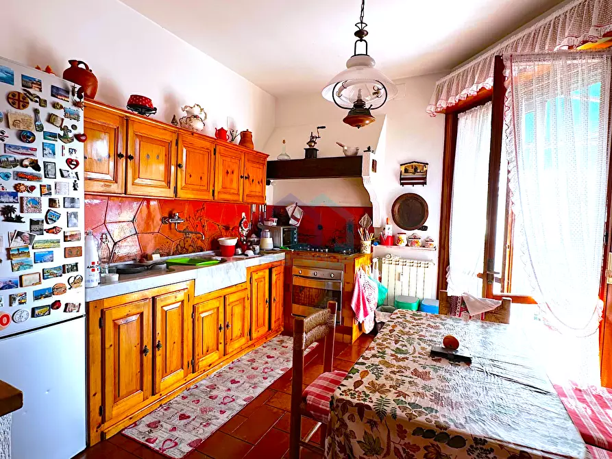 Immagine 8 di Appartamento in vendita  in Via Fratelli Grondona 18 a Savona