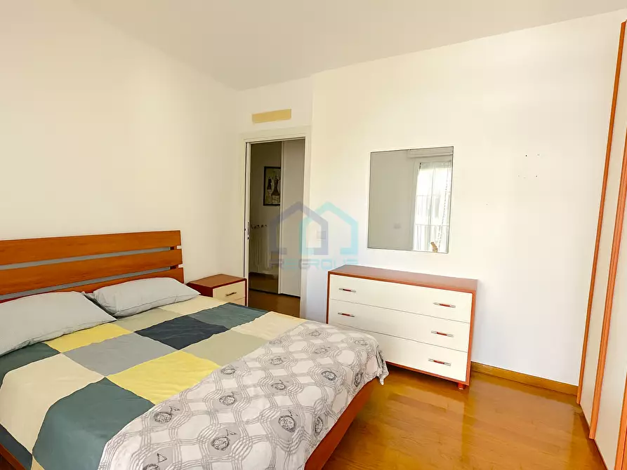 Immagine 6 di Trilocale in vendita  in Via Privata Vistamare 8 a Savona