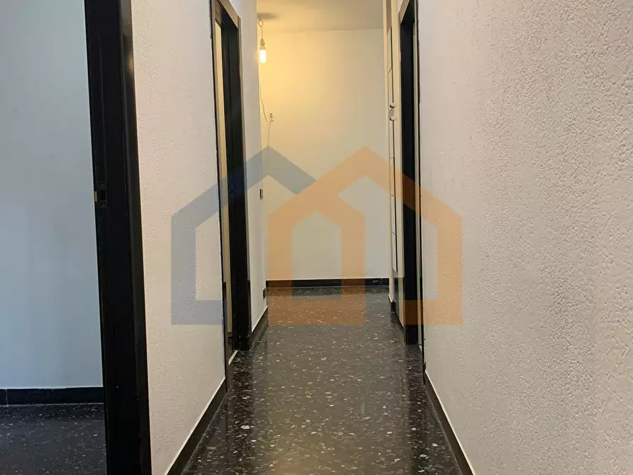 Immagine 12 di Appartamento in vendita  in Via Venezia 4 a Savona