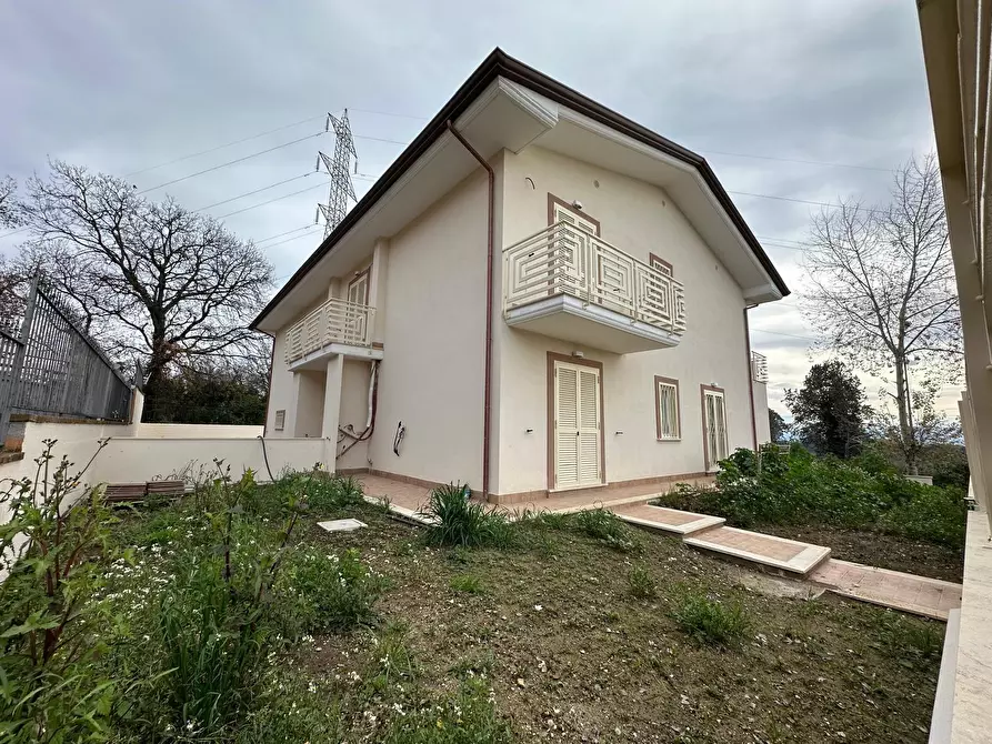 Immagine 43 di Casa bifamiliare in vendita  in Via Giacomo Leopardi a Fonte Nuova