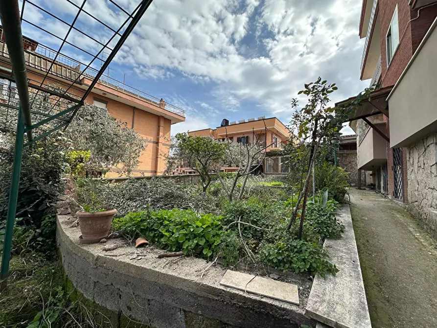 Immagine 30 di Pentalocale in vendita  in Via Marche 83 a Fonte Nuova