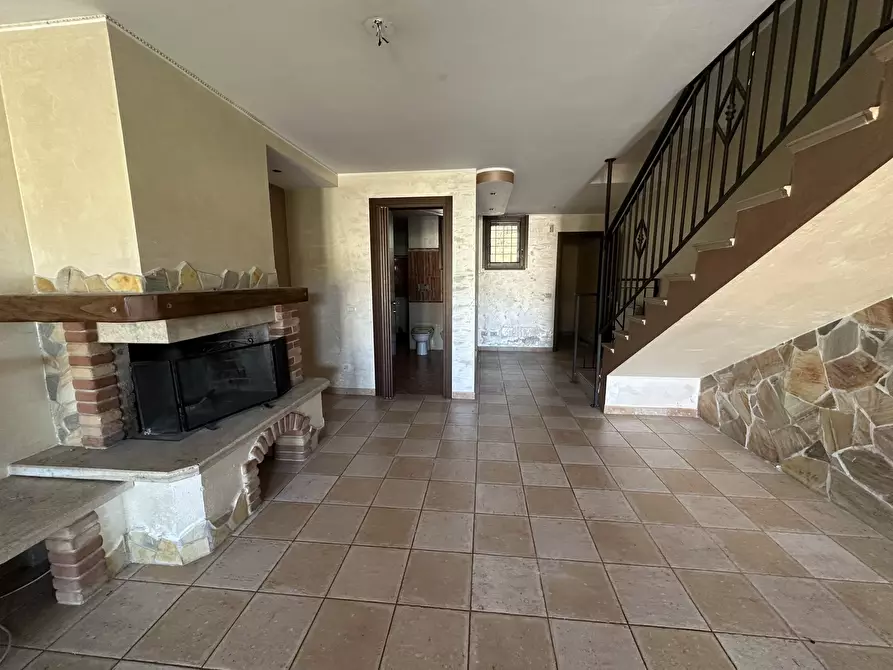 Immagine 8 di Villa in vendita  in Via Pietro Vannucci a Guidonia Montecelio