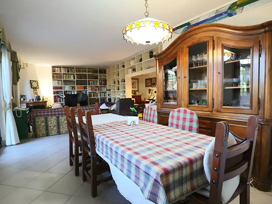 Immagine 7 di Villa in vendita  in Via di Marco Simone 84 a Guidonia Montecelio