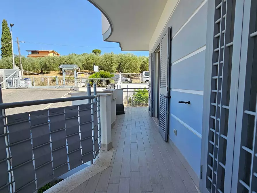 Immagine 10 di Trilocale in vendita  in Via Appennini 55 a Fonte Nuova