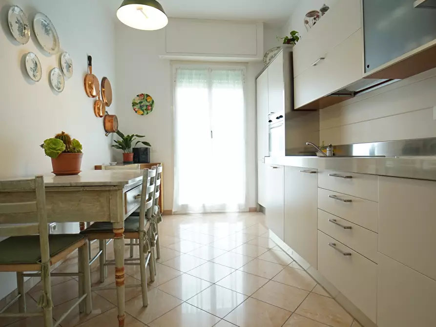 Immagine 3 di Pentalocale in affitto  a Chiavari