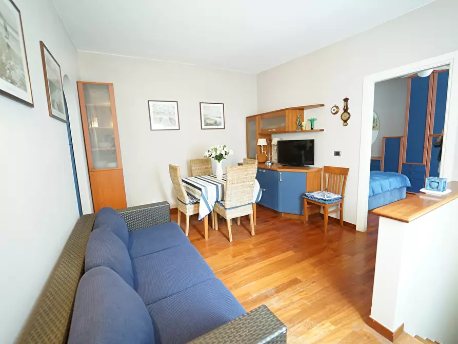 Immagine 6 di Trilocale in affitto  a Chiavari