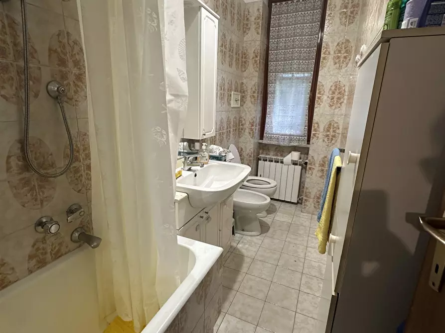 Immagine 8 di Bilocale in affitto  a Chiavari