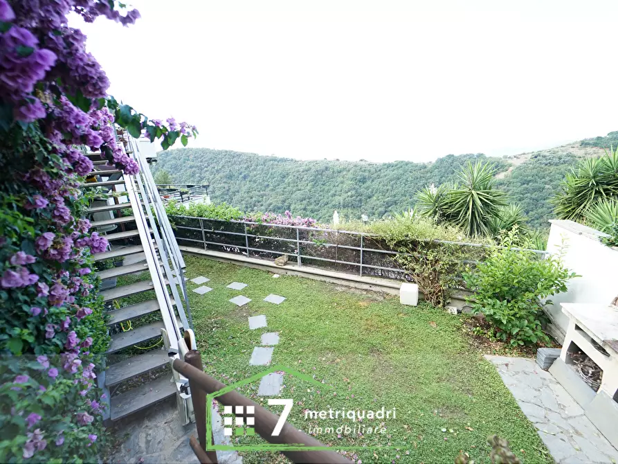 Immagine 31 di Bilocale in affitto  a Chiavari