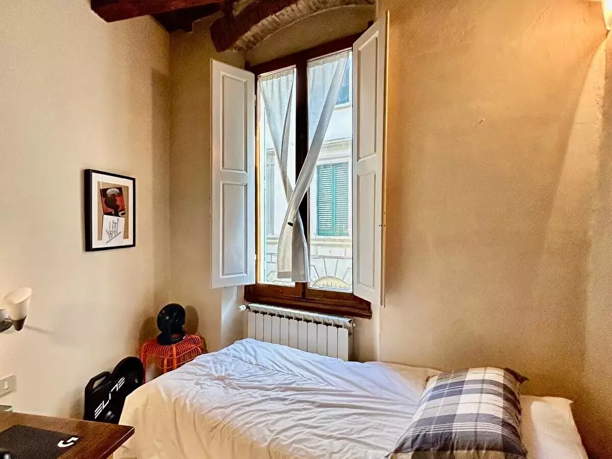 Immagine 13 di Quadrilocale in affitto  in Via di Mezzo a Firenze