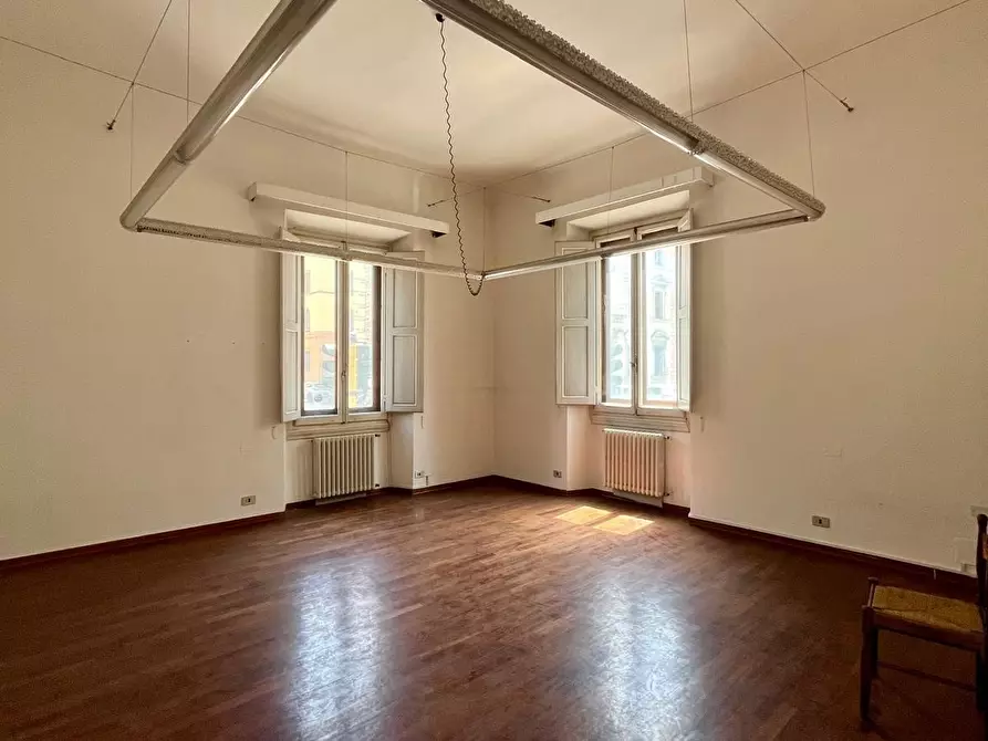 Immagine 4 di Appartamento in vendita  in Viale Milton a Firenze