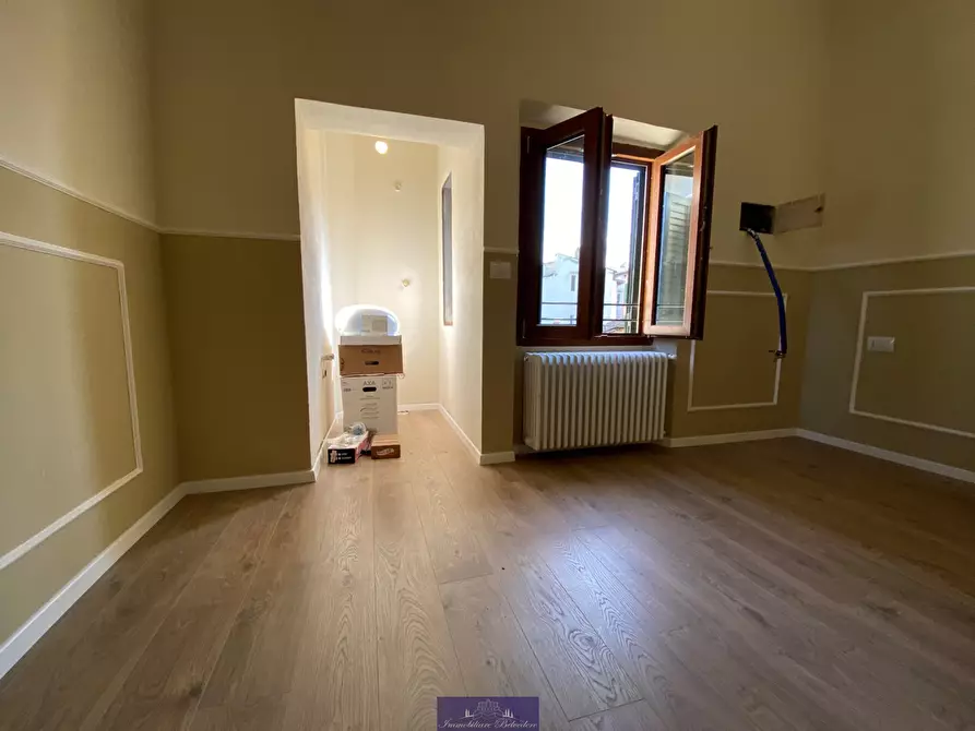 Immagine 8 di Trilocale in vendita  in Via Fontebuoni a Firenze