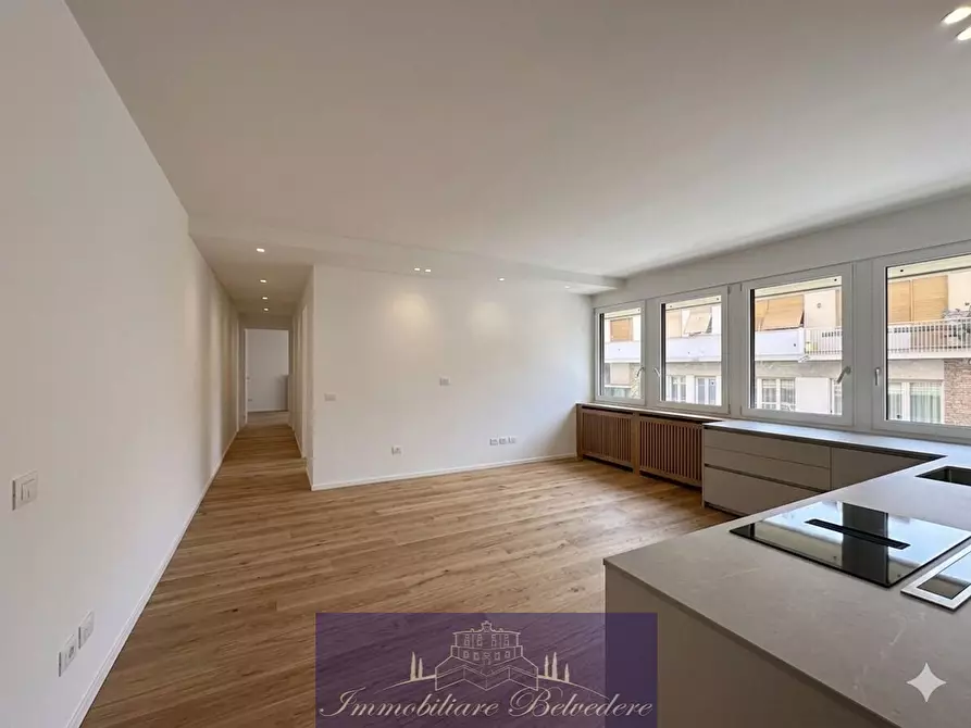 Immagine 7 di Trilocale in vendita  in Via Arnolfo a Firenze