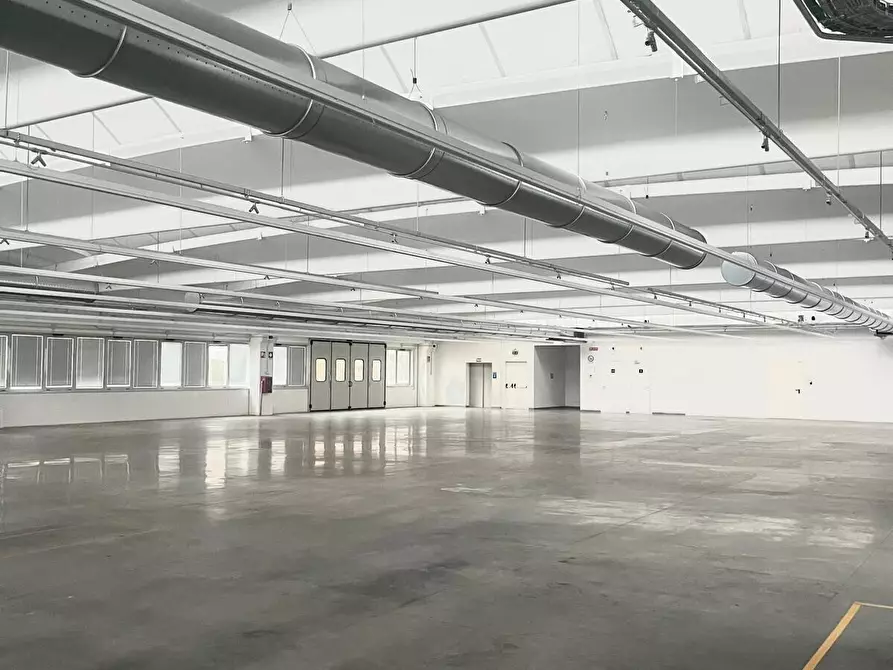 Immagine 9 di Attività artigianale in affitto  in Località Pian di Rona a Reggello