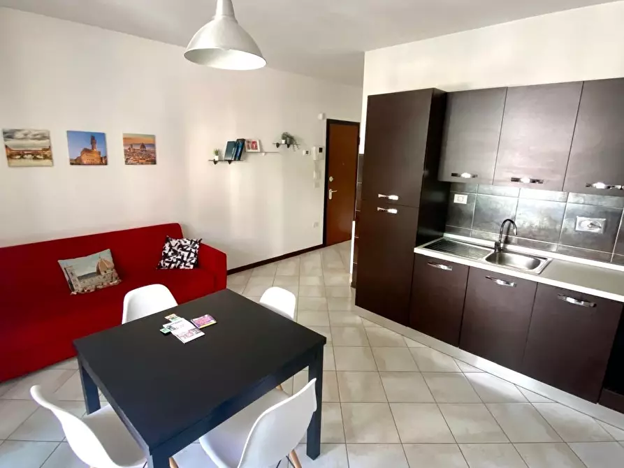 Immagine 7 di Bilocale in affitto  in Via Luciano Bausi a Firenze