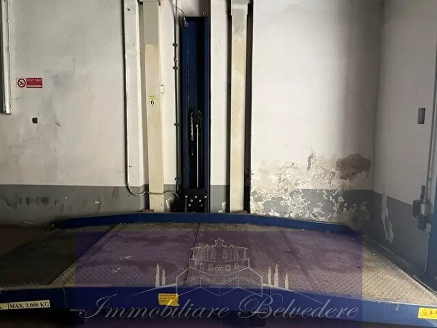 Immagine 4 di Garage in affitto  in Borgo Albizi a Firenze
