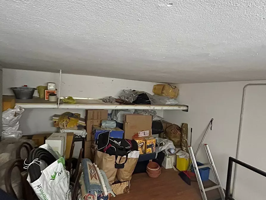 Immagine 6 di Garage in vendita  in Via della Villa Demidoff a Firenze