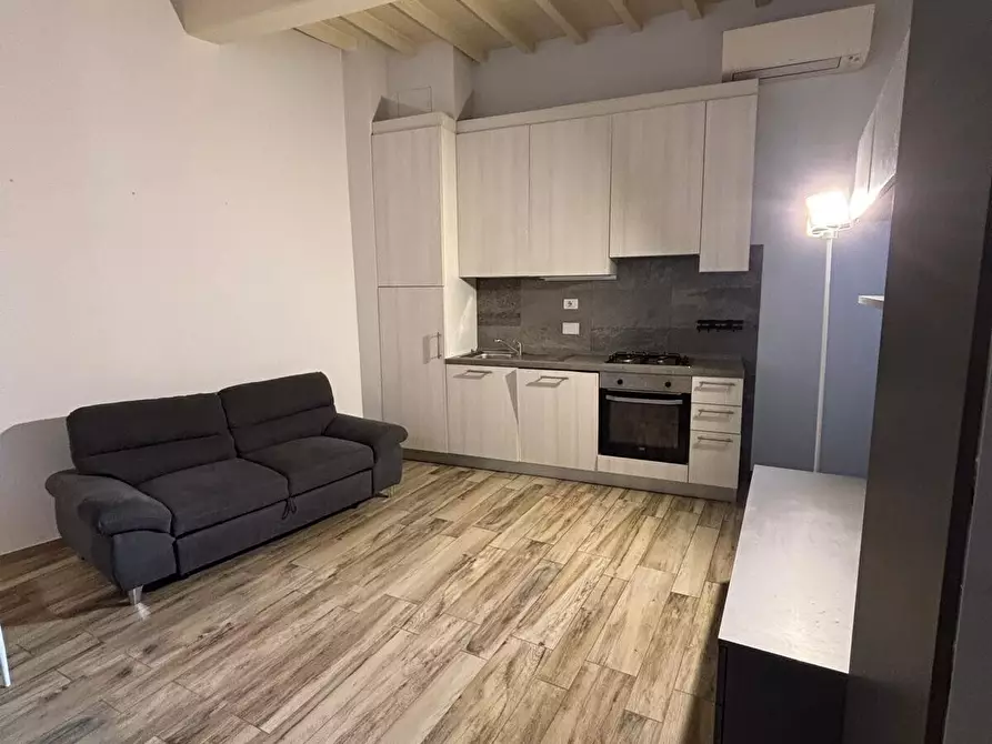 Immagine 9 di Bilocale in vendita  in Piazza Acciaiuoli a Firenze