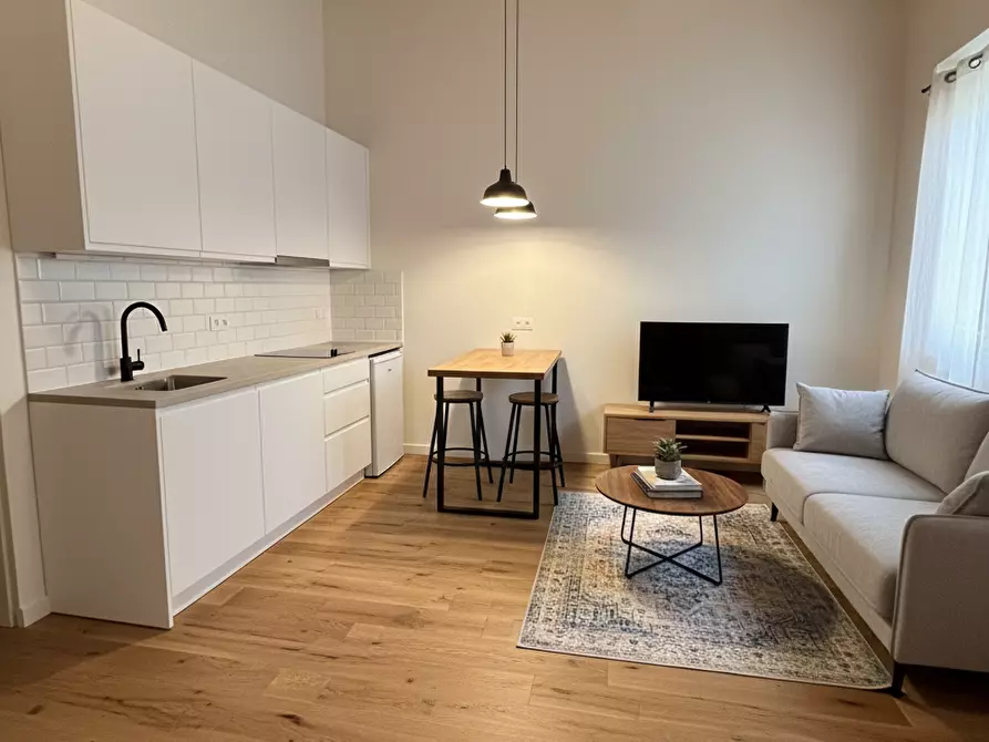 Immagine 5 di Appartamento in vendita  in Via del Paradiso a Firenze