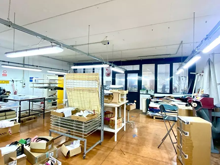 Immagine 5 di Capannone industriale in affitto  in Via Codignola a Scandicci