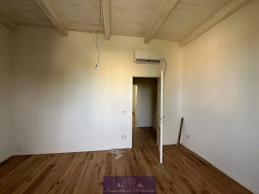 Immagine 35 di Trilocale in vendita  in Via di Mugnana a Greve In Chianti