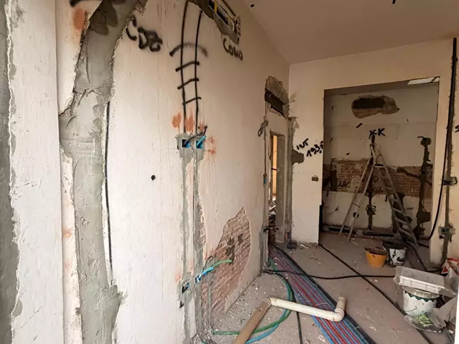 Immagine 20 di Trilocale in vendita  in Via Fratelli Bandiera a Firenze