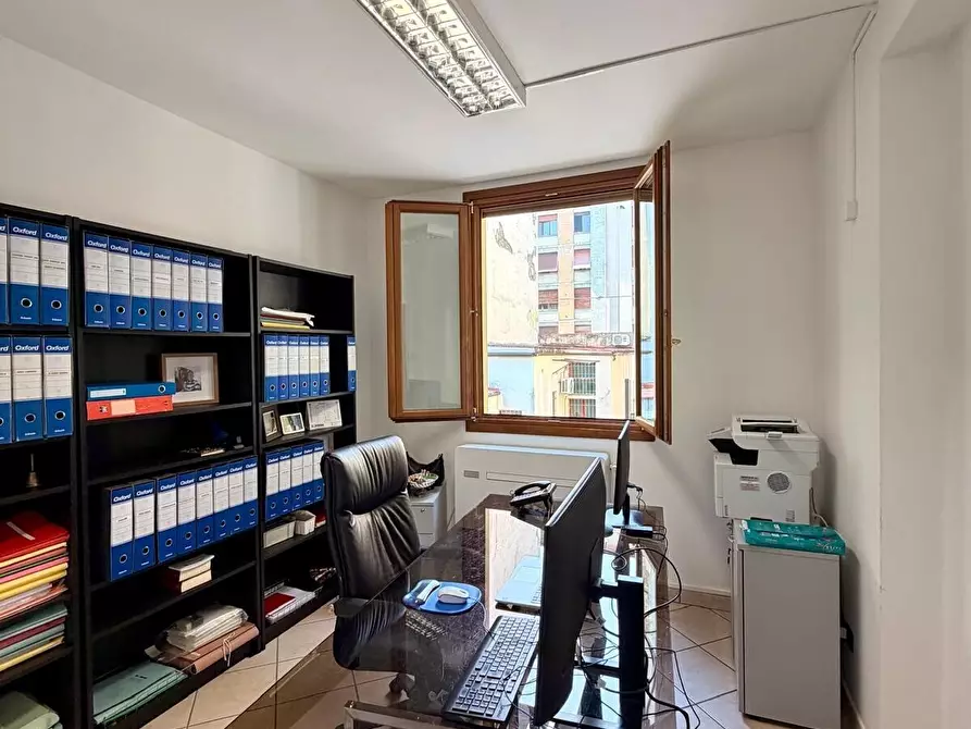 Immagine 11 di Monolocale in vendita  in Piazza Giacomo Puccini a Firenze