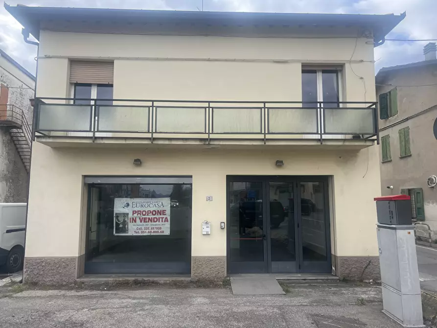 Immagine 1 di Locale commerciale in vendita  in Via Argini 2 a Ravarino