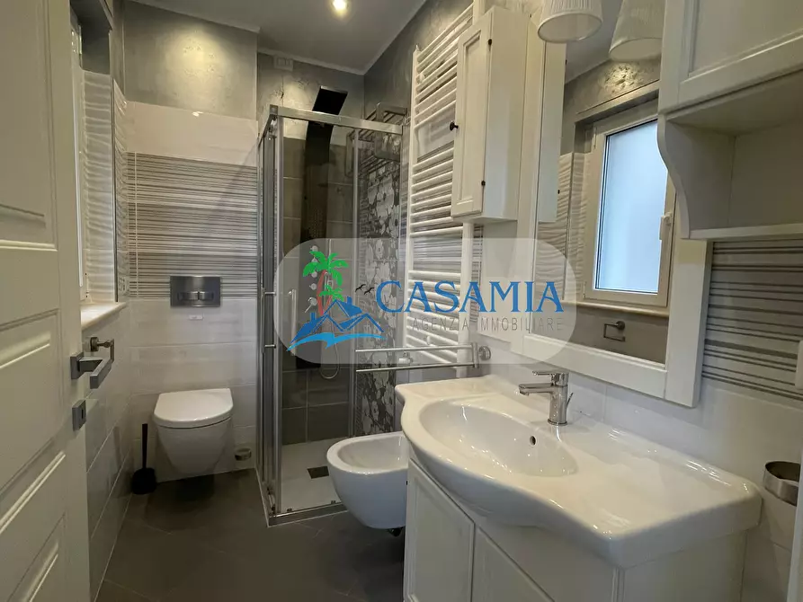 Immagine 17 di Trilocale in vendita  in via Voltattorni a San Benedetto Del Tronto