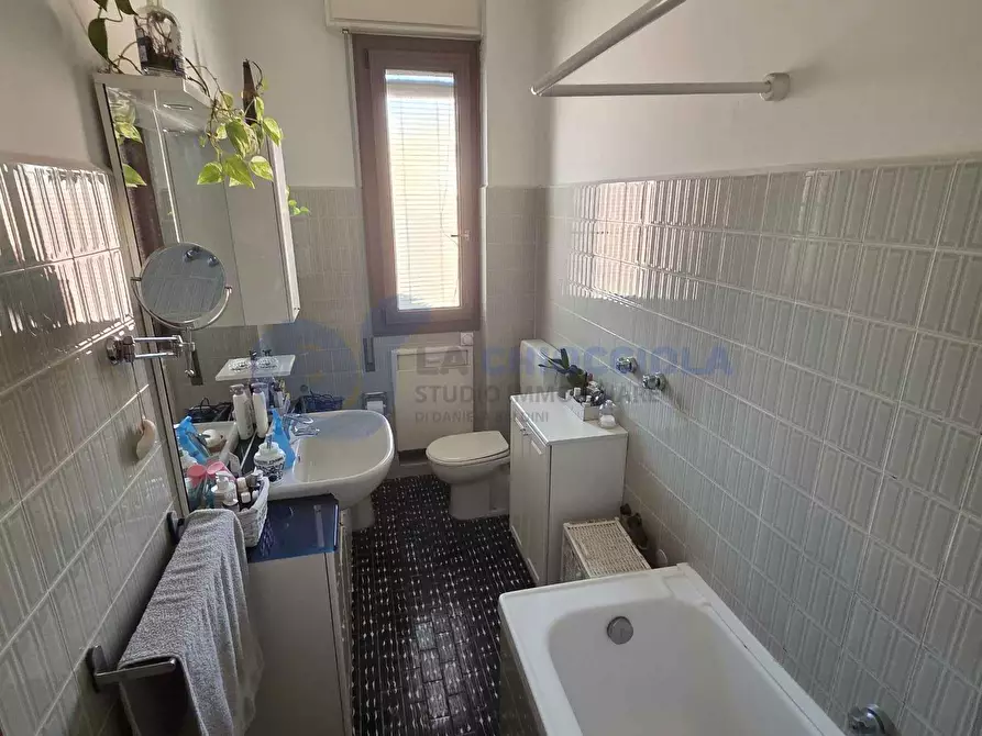 Immagine 13 di Quadrilocale in vendita  a Bologna