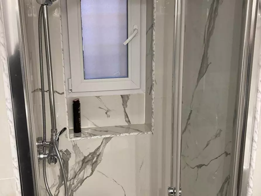 Immagine 28 di Bilocale in affitto  in Via degli Angeli a Bologna