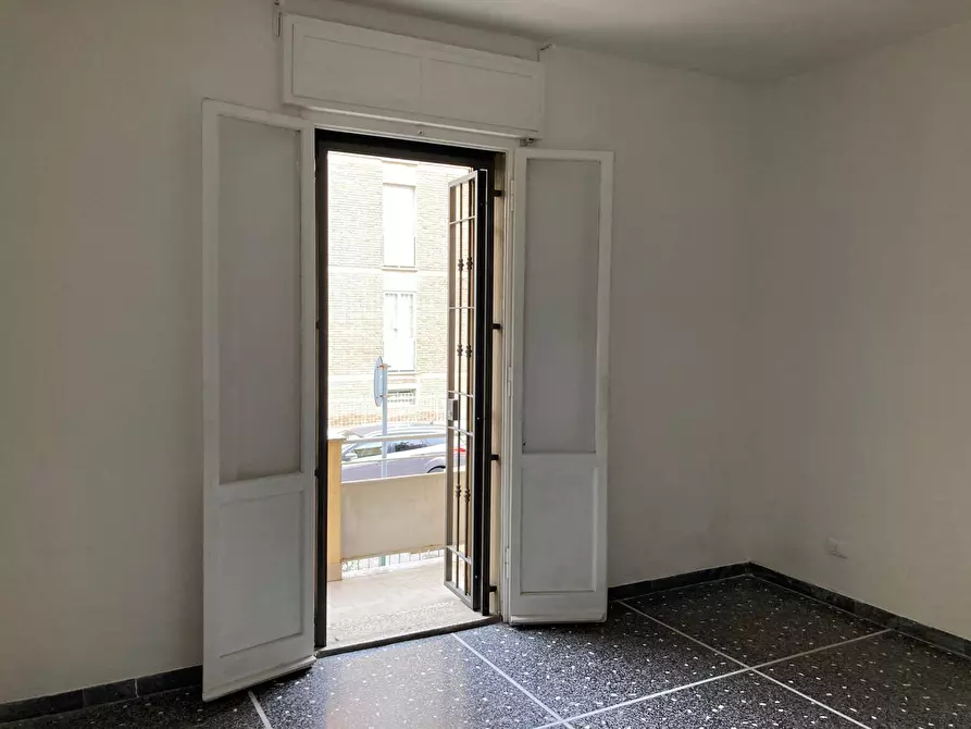 Immagine 11 di Trilocale in affitto  a Bologna