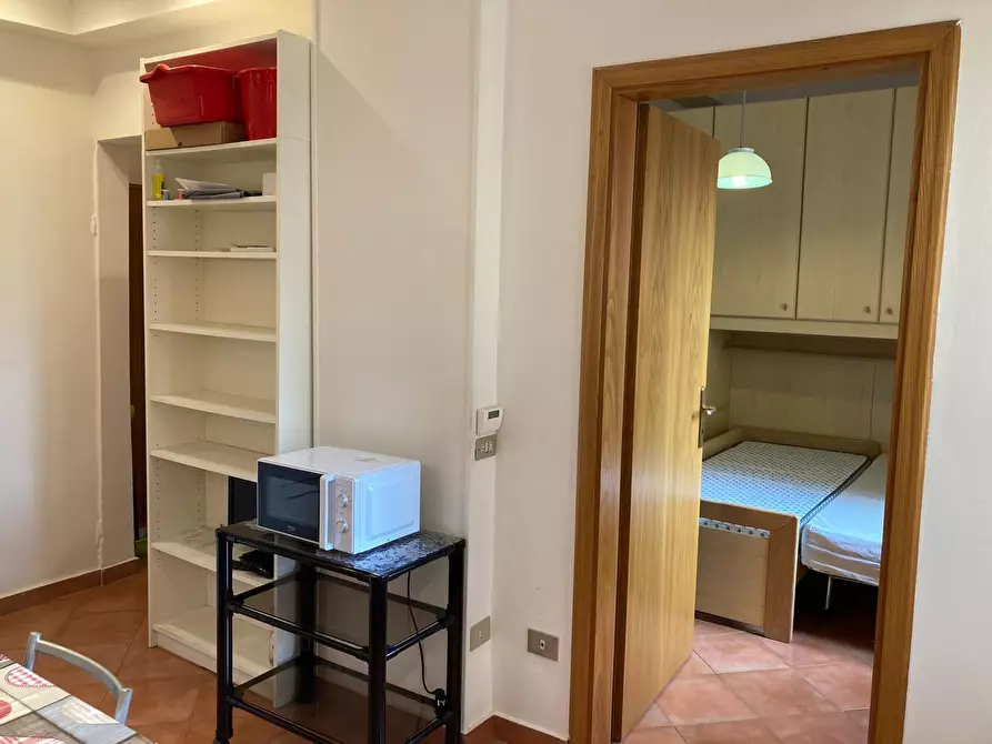 Immagine 8 di Trilocale in affitto  a Bologna